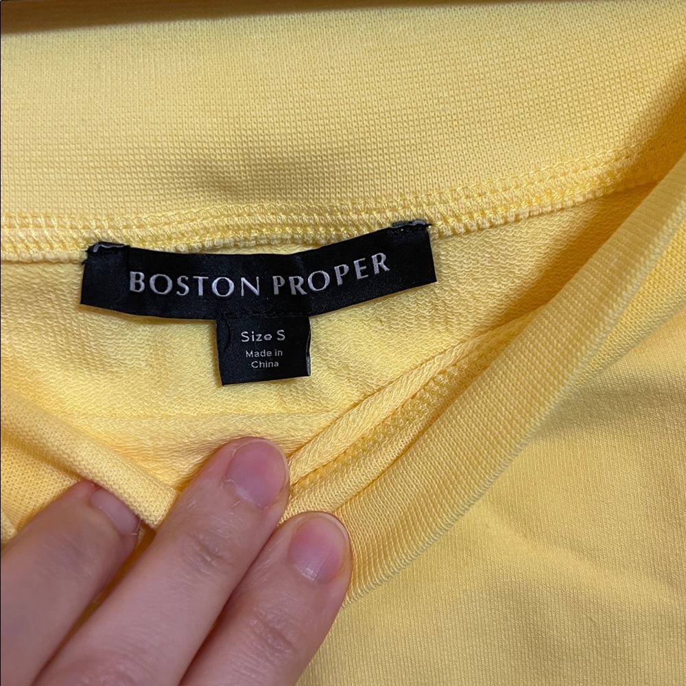 Boston Proper Yellow Off-Shoulder Blouse. NWOT. Size S - Picture 5 of 7